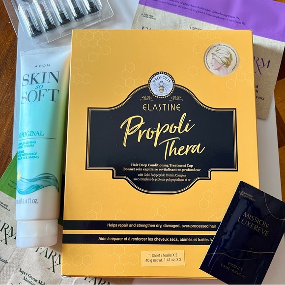 Avon Gift Set - Picture 12 of 14